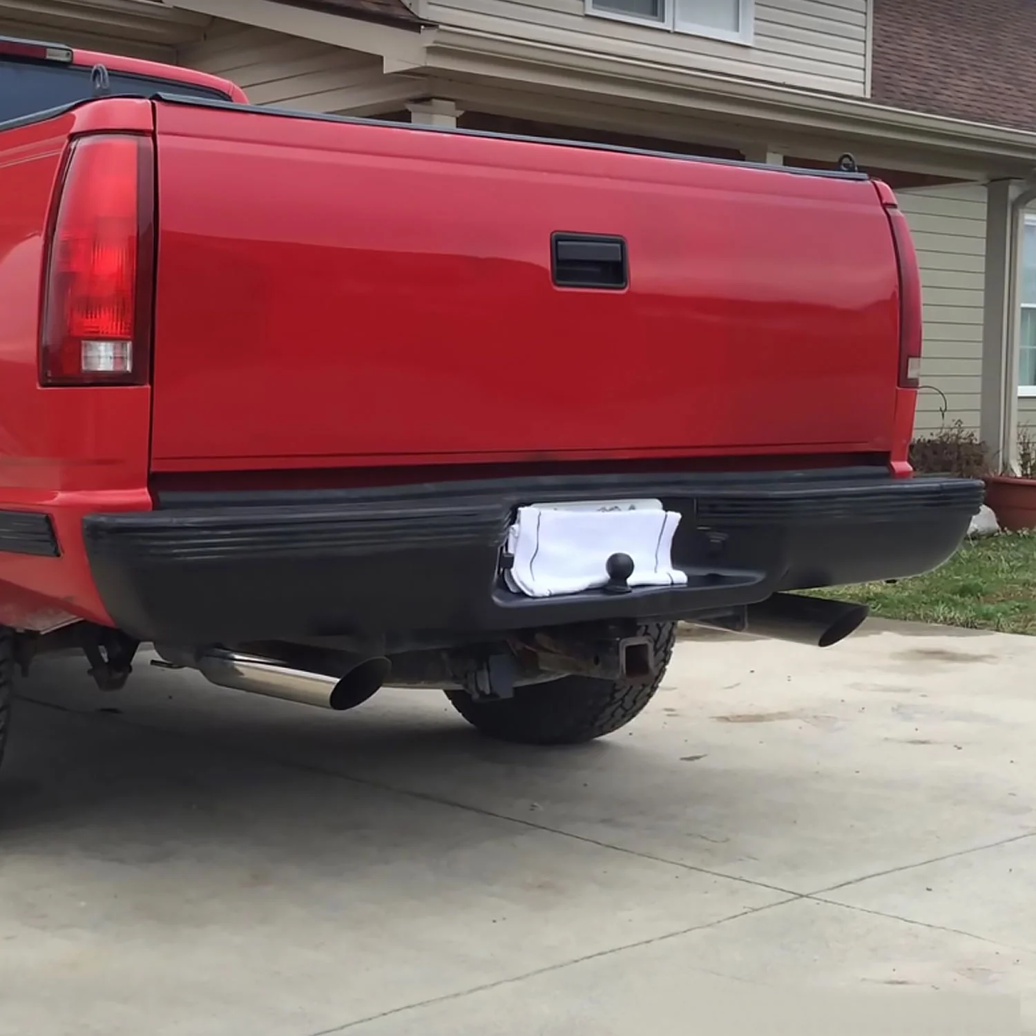 1988-2000 Chevy GMC 1500/2500/3500 Black Steel Replacement Rear Step Bumper - Image 10