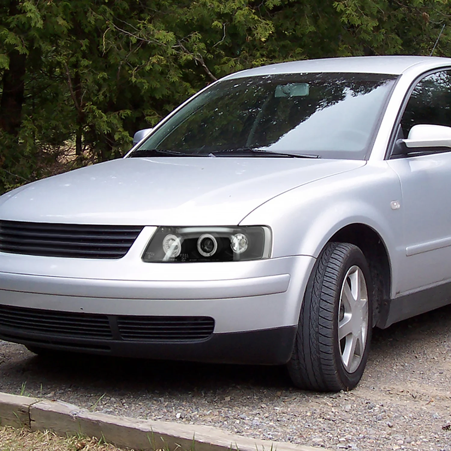1997-2000 VW Passat Dual Halo Projector Headlights Matte Black/Clear Lens - Image 9