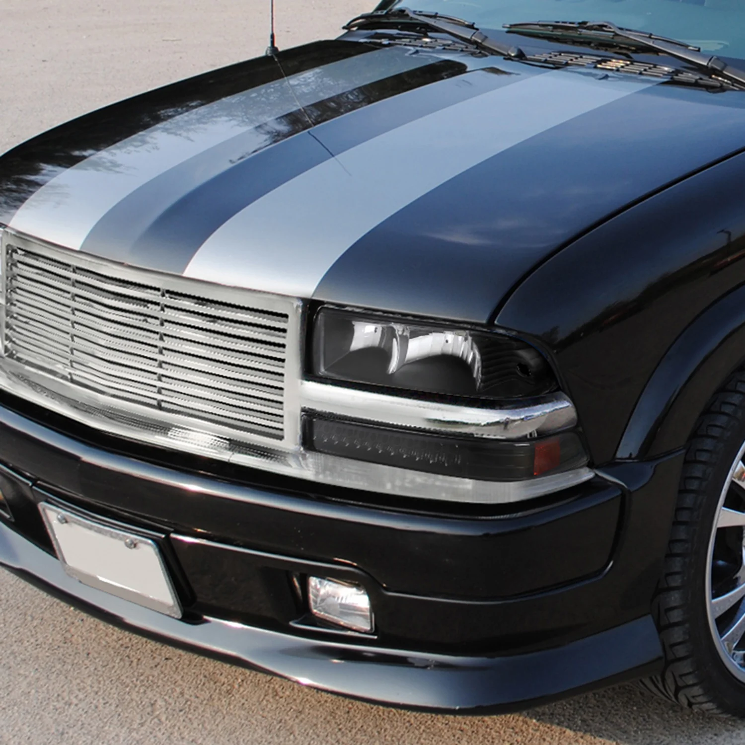 1998-2004 Chevy S10/ GMC Sonoma LED Bumper Lights Matte Black/Clear Lens - Image 10