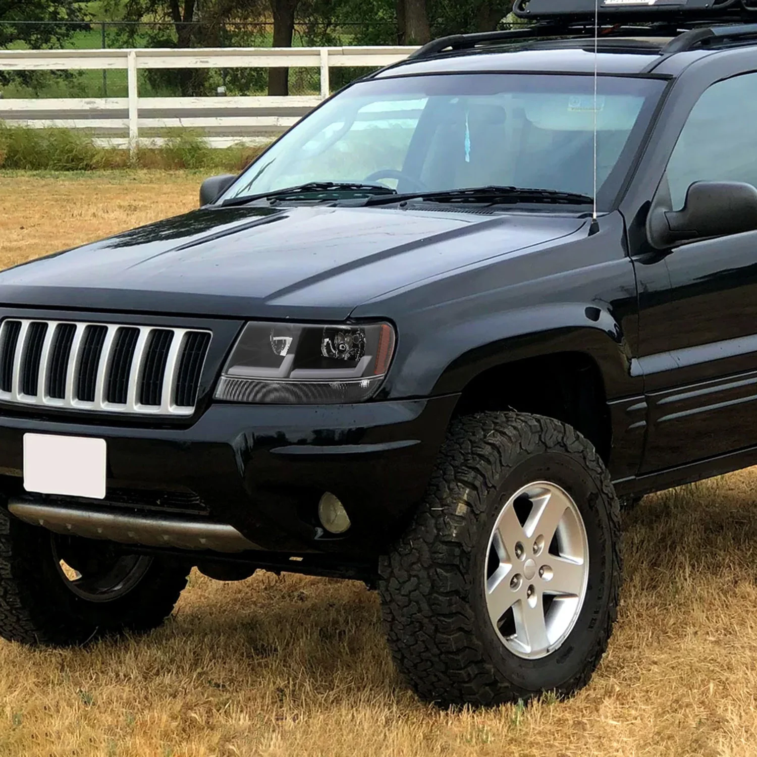 1999-2004 Jeep Grand Cherokee Factory Dual LED Bar Headlights Matt Black/Clear - Image 9
