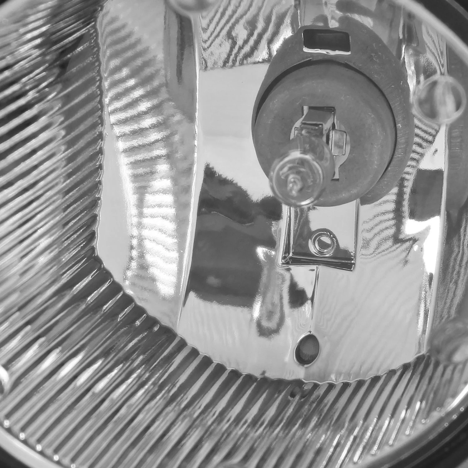 2000-2004 Nissan Sentra/Xterra/Frontier/Maxima H3 Fog Lights Kit Chrome/Clear - Image 4