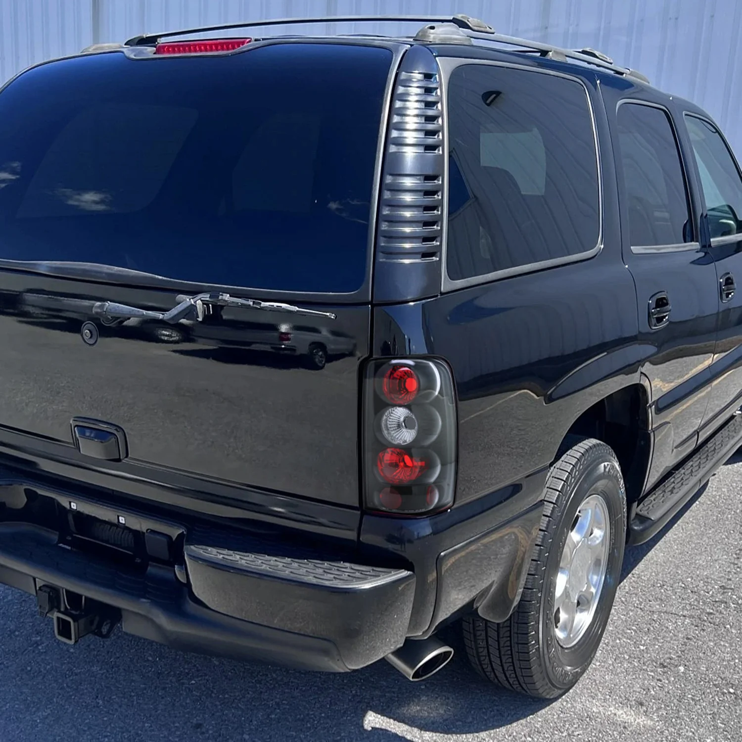 2000-2006 Chevy GMC Suburban/Tahoe/Yukon Tail Lights Matte Black/Clear Lens - Image 6