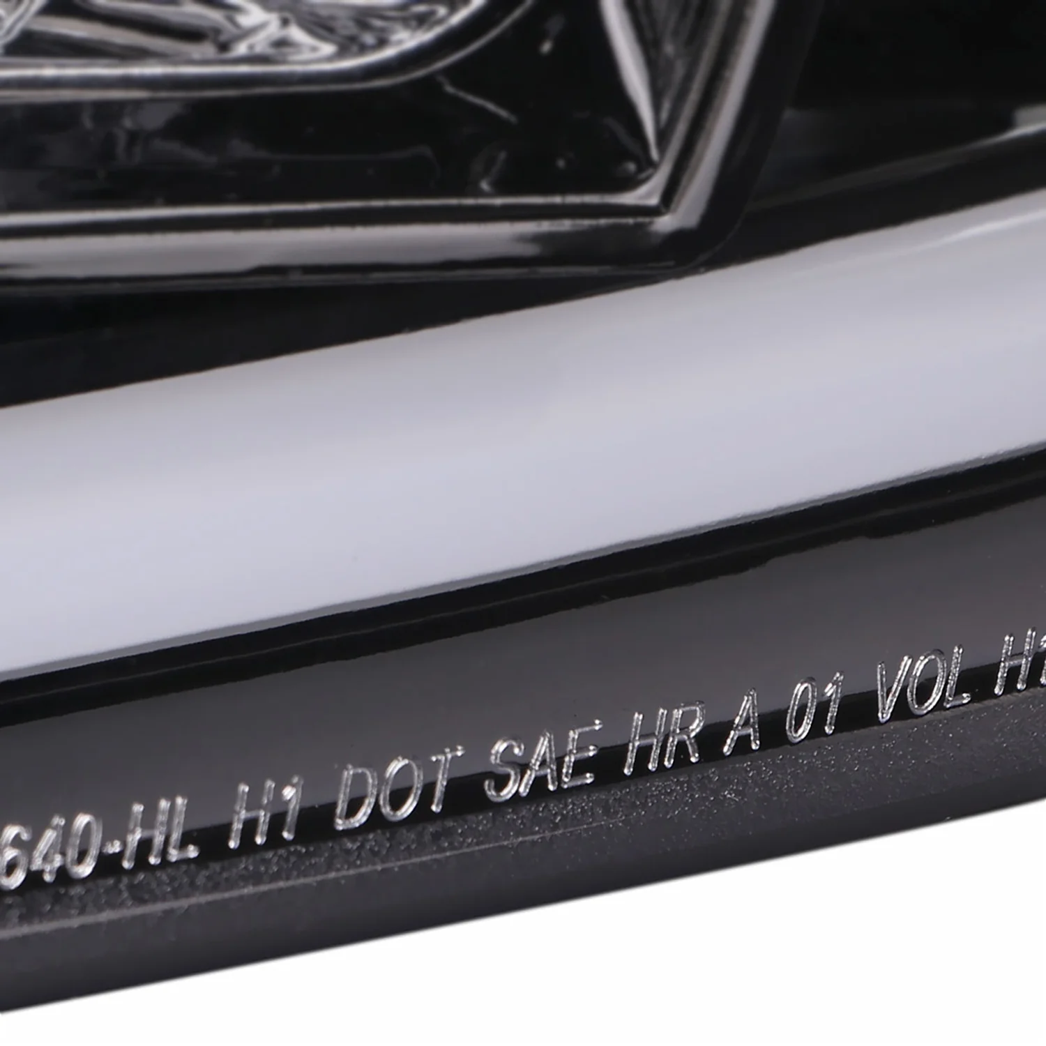 2000-2006 GMC Sierra/Denali/Yukon LED Strip Projector Headlights Glossy Black - Image 6