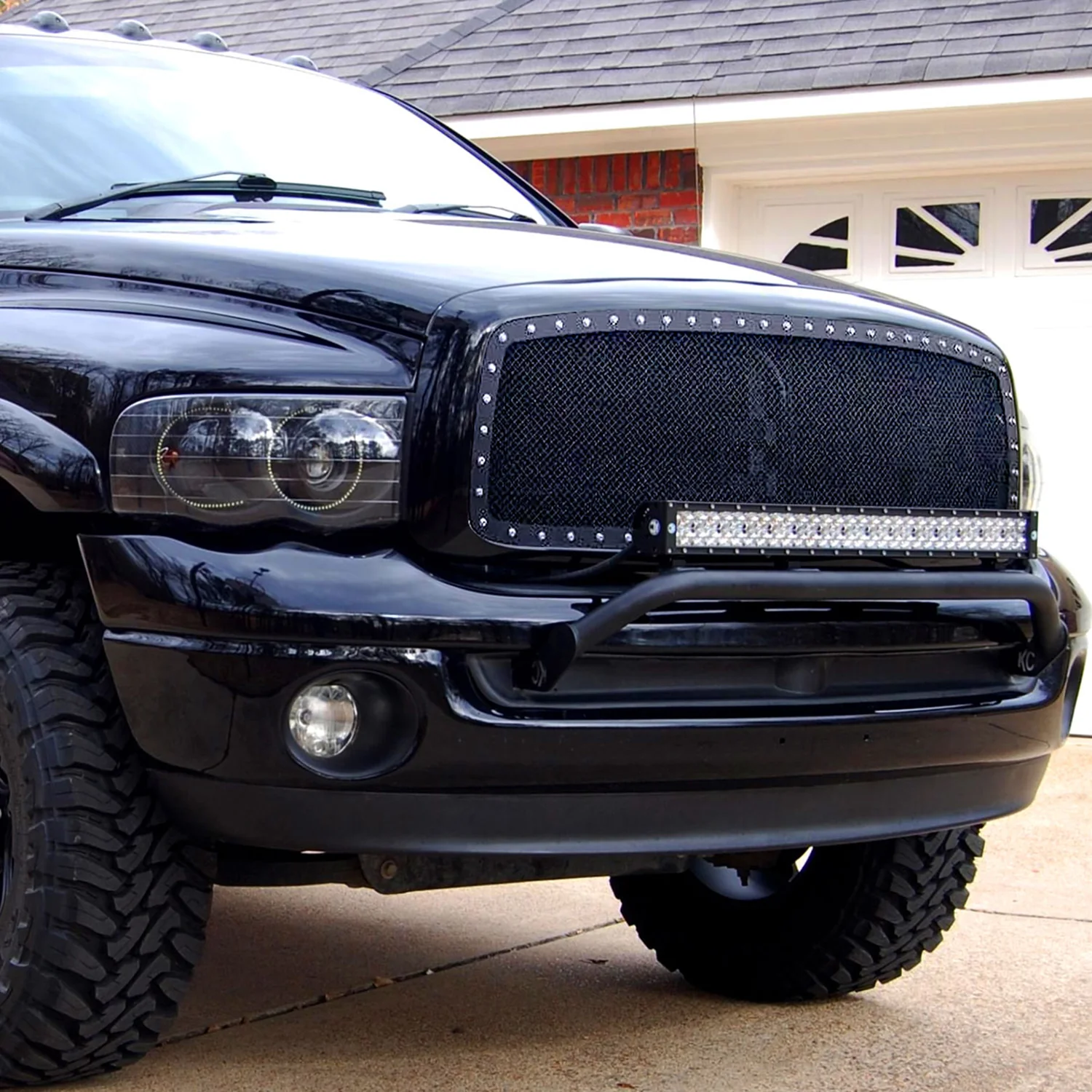 2002-2005 Dodge RAM 1500/ 03-2005 RAM 2500/3500 Glossy Black Mesh Front Grille - Image 9