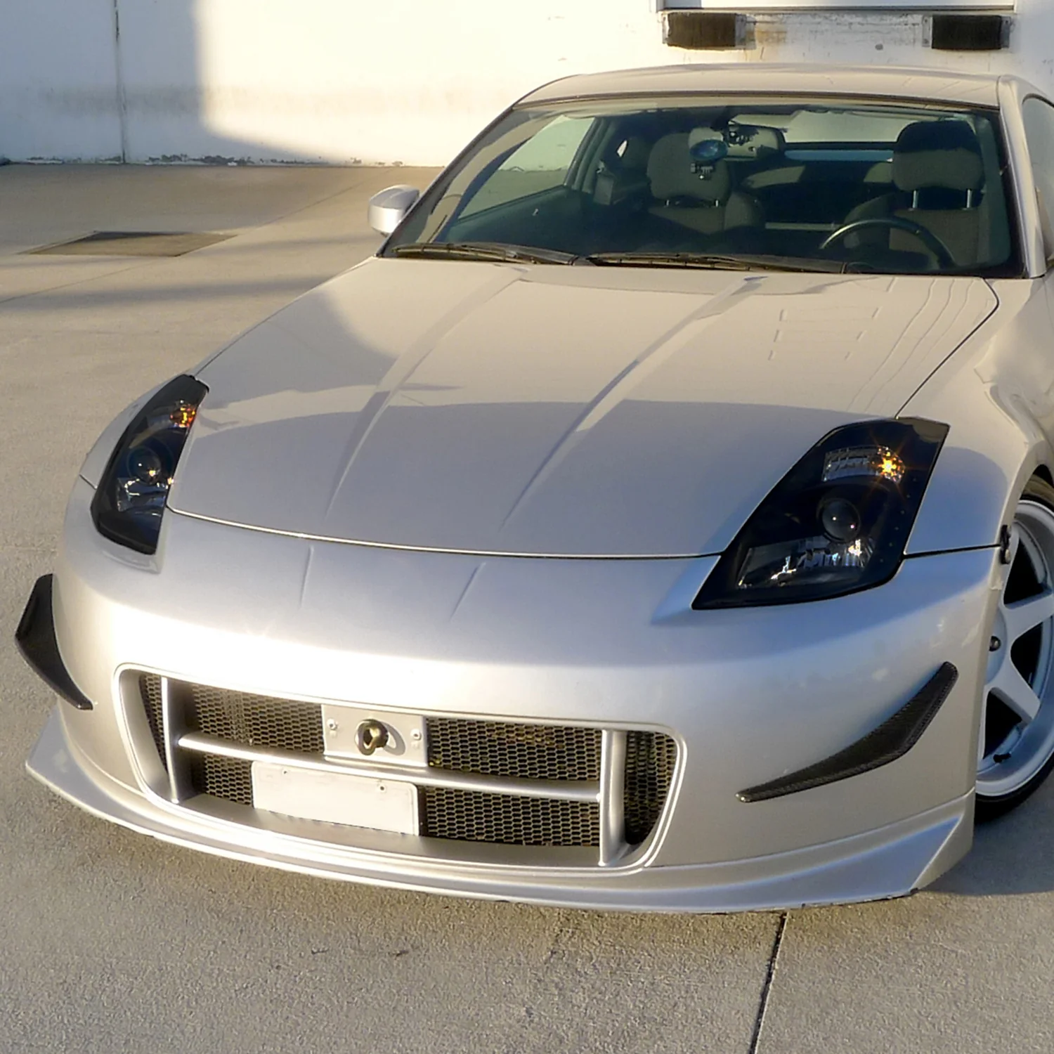 2003-2005 Nissan 350Z Projector Headlights SMD LED Light Strip Black/Smoke - Image 9