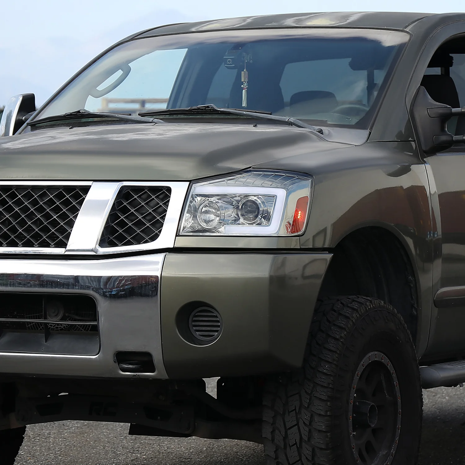 2004-2015 Nissan Titan / 04-2007 Armada LED C-Bar Headlights Signal Smoke - Image 9