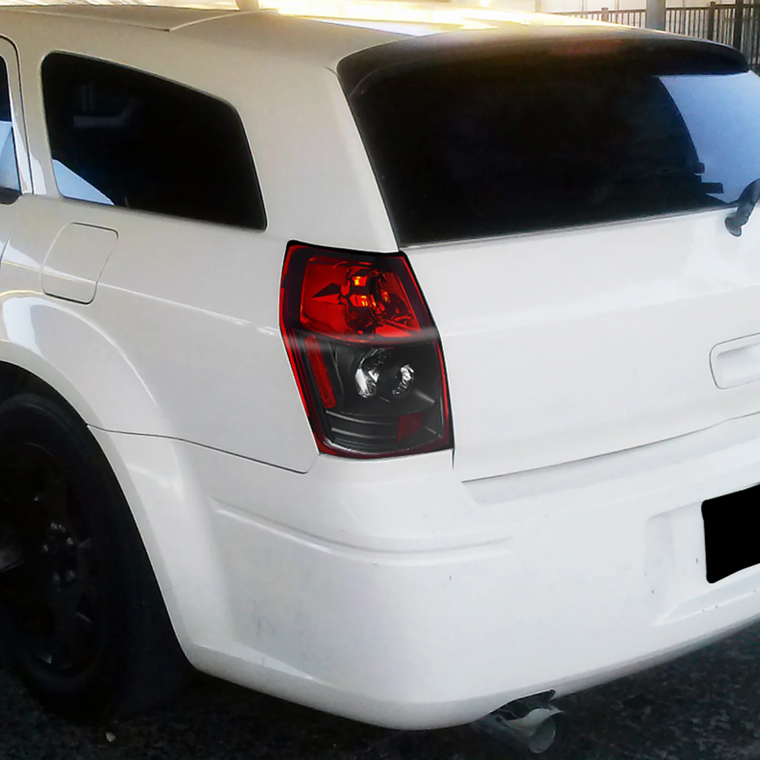 2005-2008 Dodge Magnum Tail Lights Matte Black Housing/Red Clear Lens - Image 10