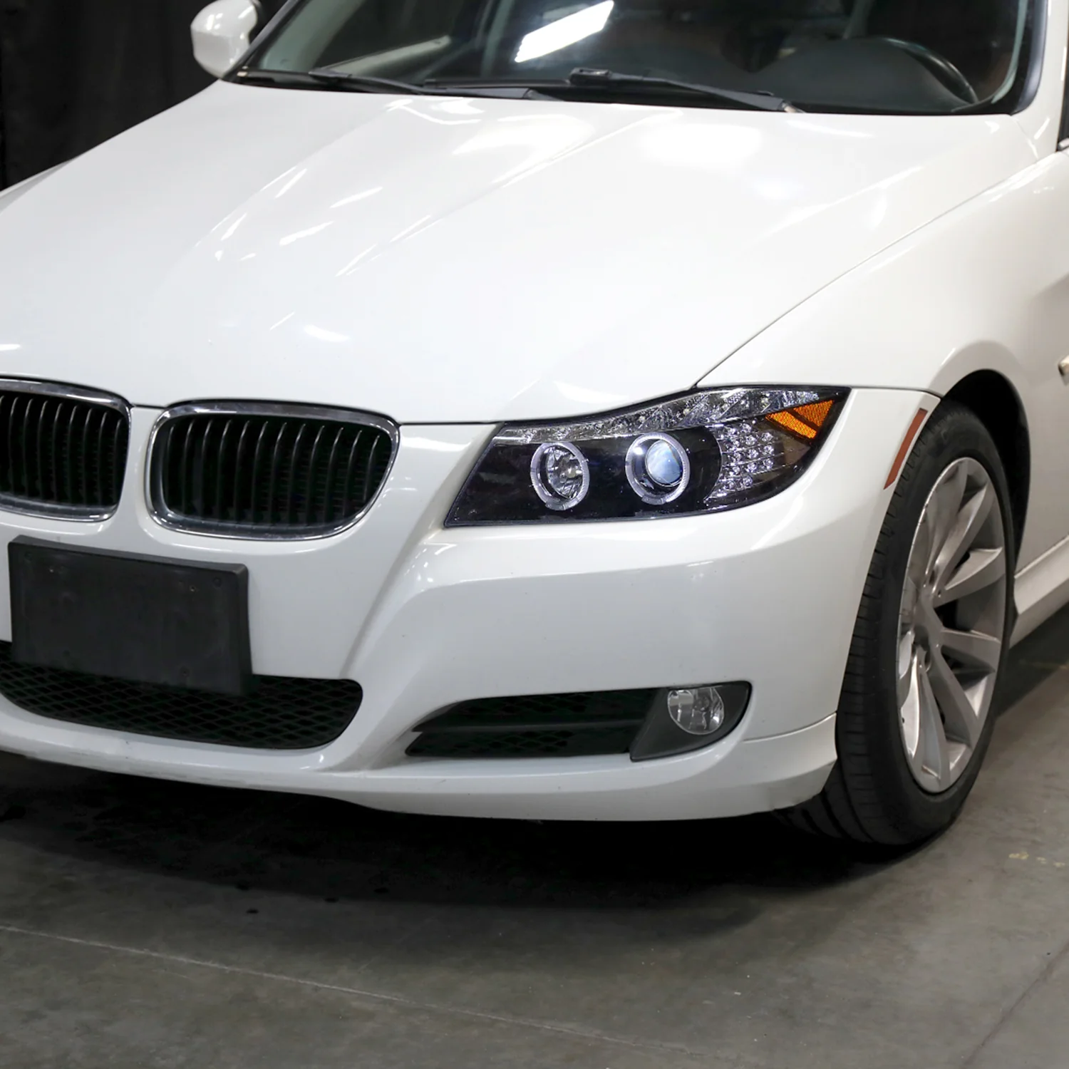 2006-2008 BMW E90 3 Series Dual Halo Headlights LED Light&LED Signal Lights - Image 9