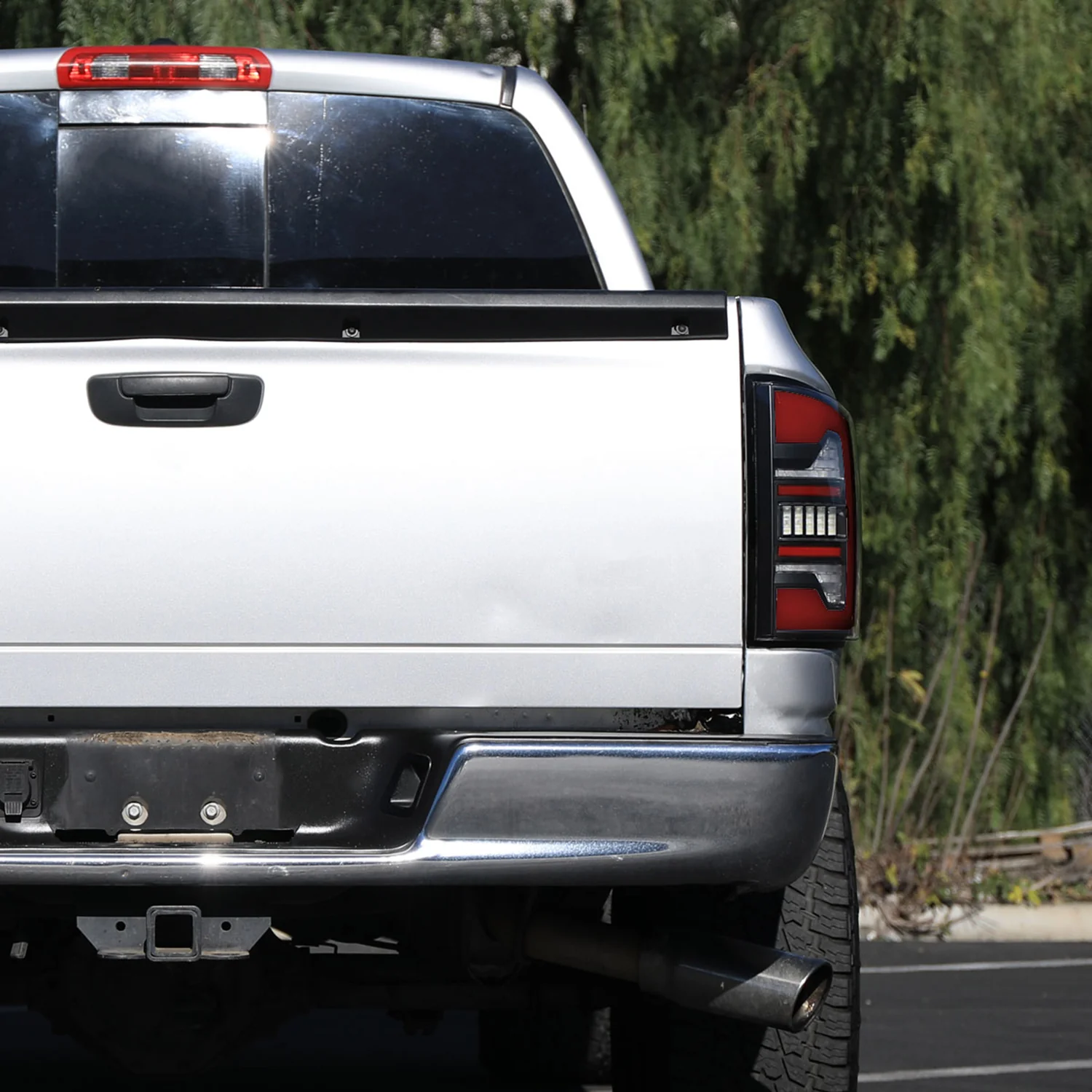 2007-2009 Dodge RAM 1500/2500/3500 Red LED Bar Tail Lights Matte Black/Clear - Image 10