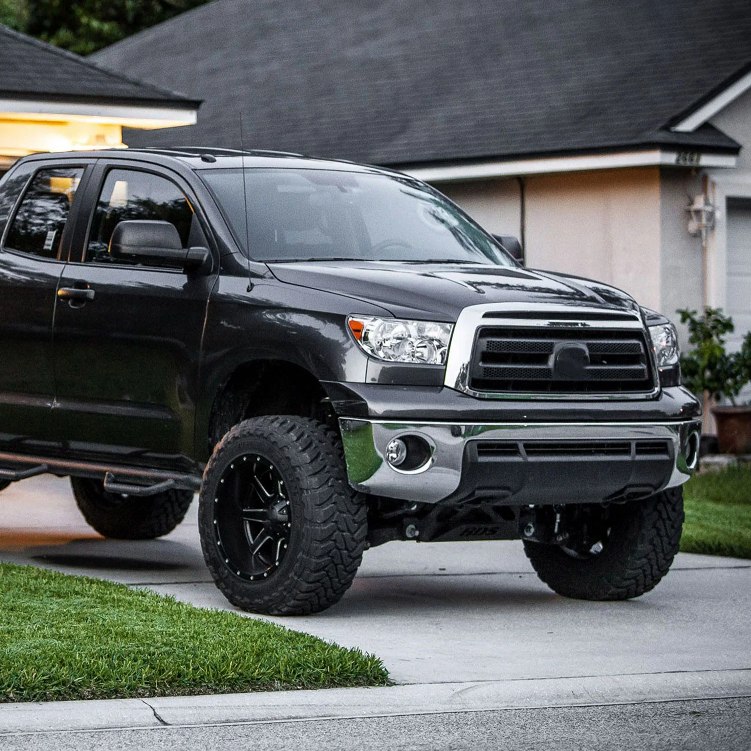 2007-2013 Toyota Tundra/Sequoia H10 Fog Lights Kit Chrome Housing/Clear Lens - Image 10