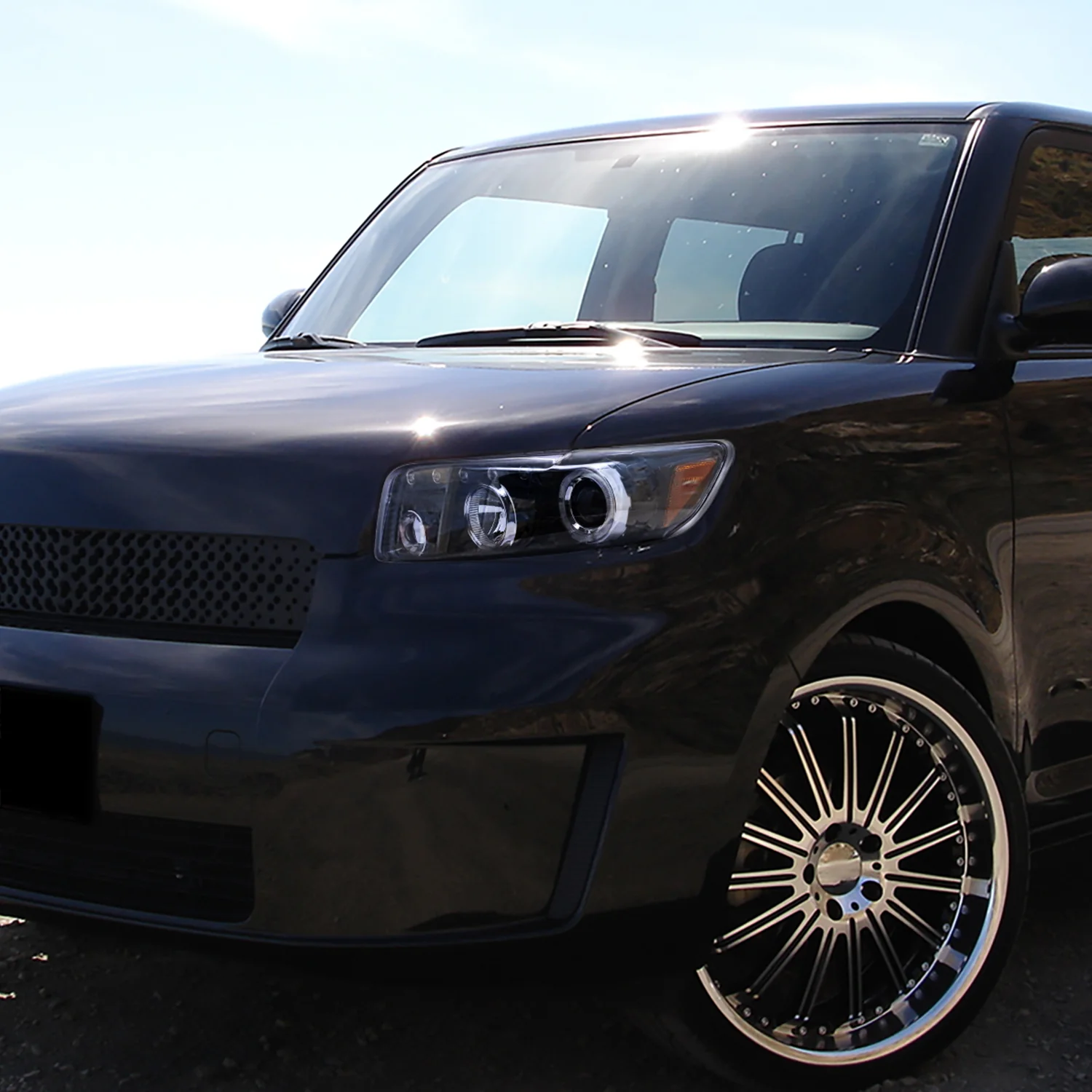 2008-2010 Scion xB Single Halo Projector Headlights Glossy Black/Smoke Lens - Image 10