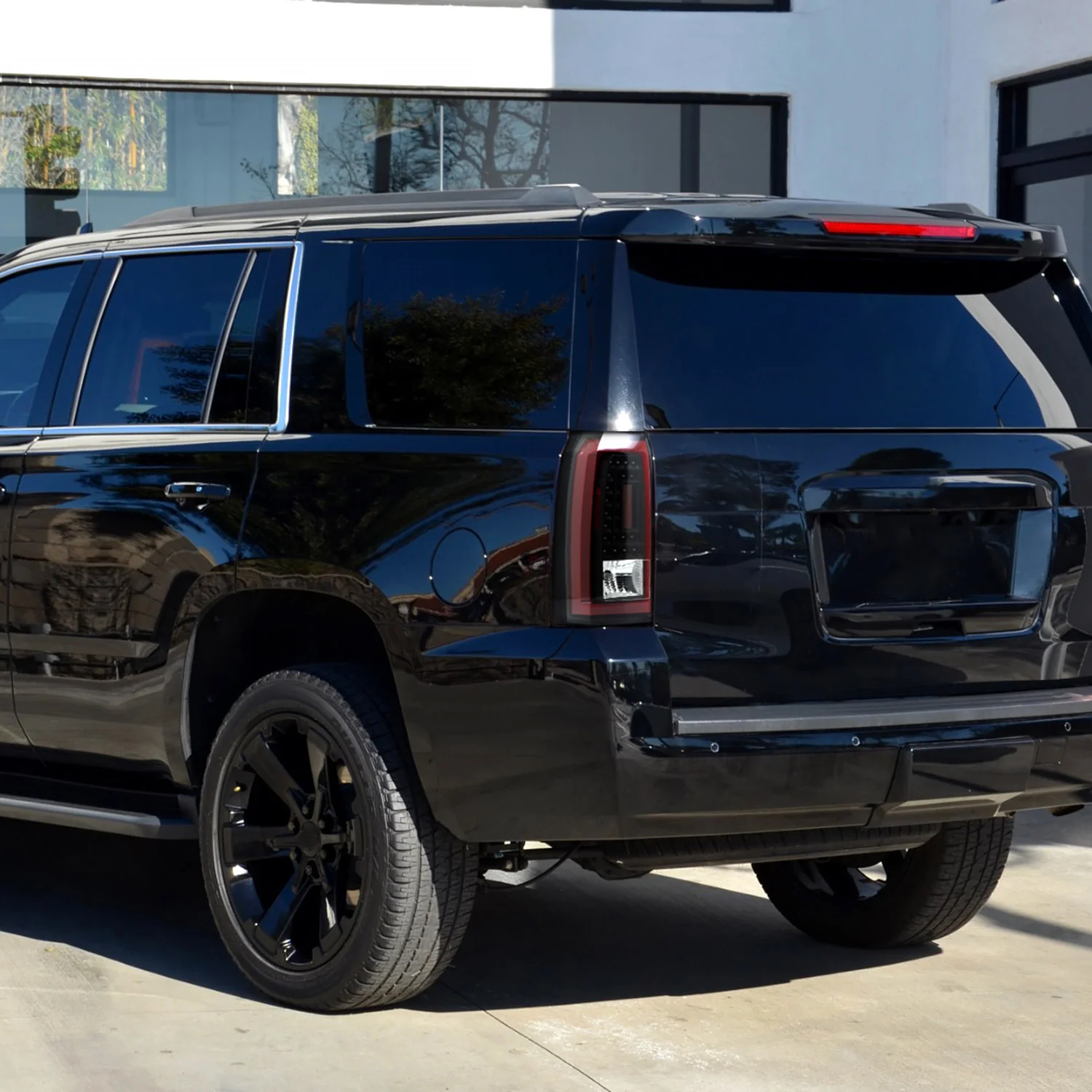 2015-2020 Chevy Tahoe/Suburban LS LT LTZ Premier Red Bar LED Tail Lights Black - Image 9
