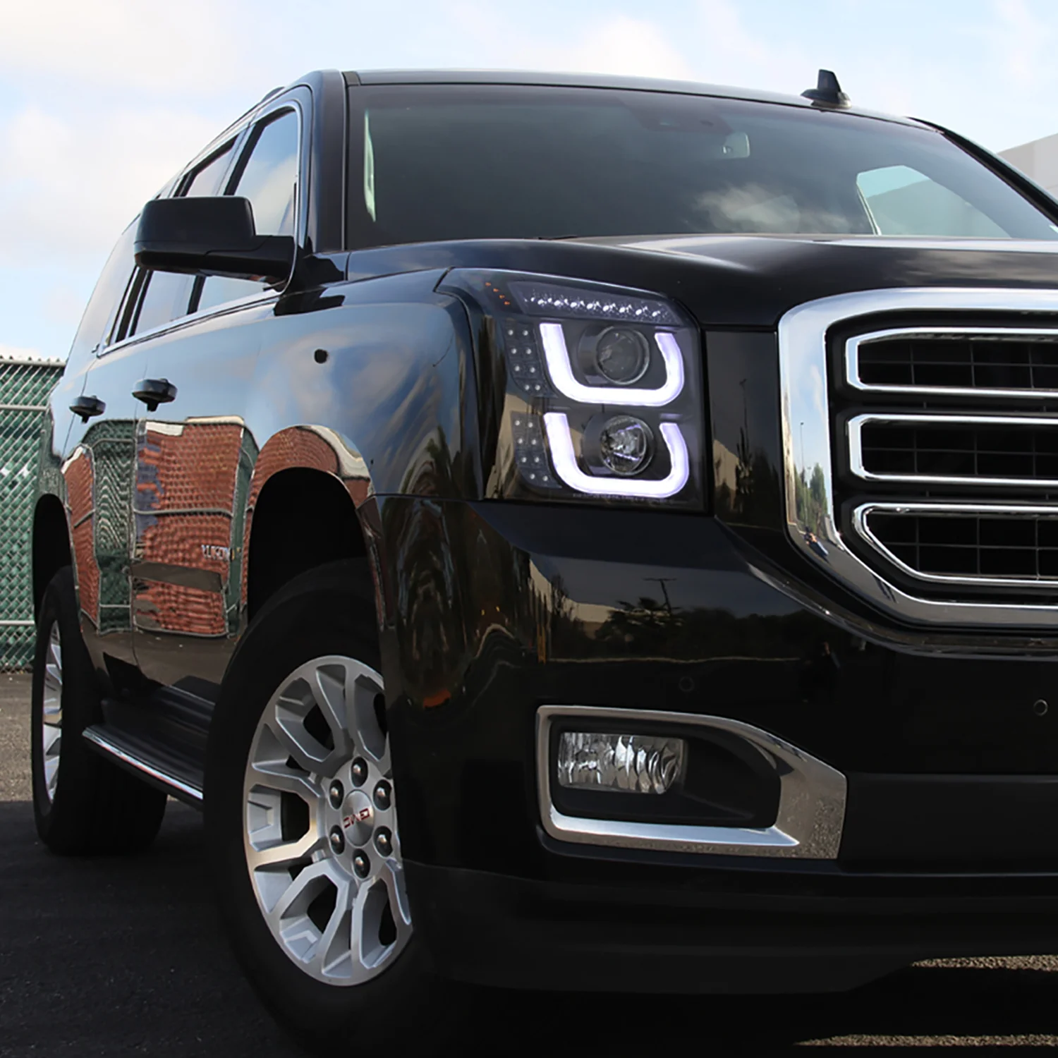 2015-2020 GMC Yukon/Yukon XL LED U-Bar Headlights LED Signal Lights Smoke - Image 10
