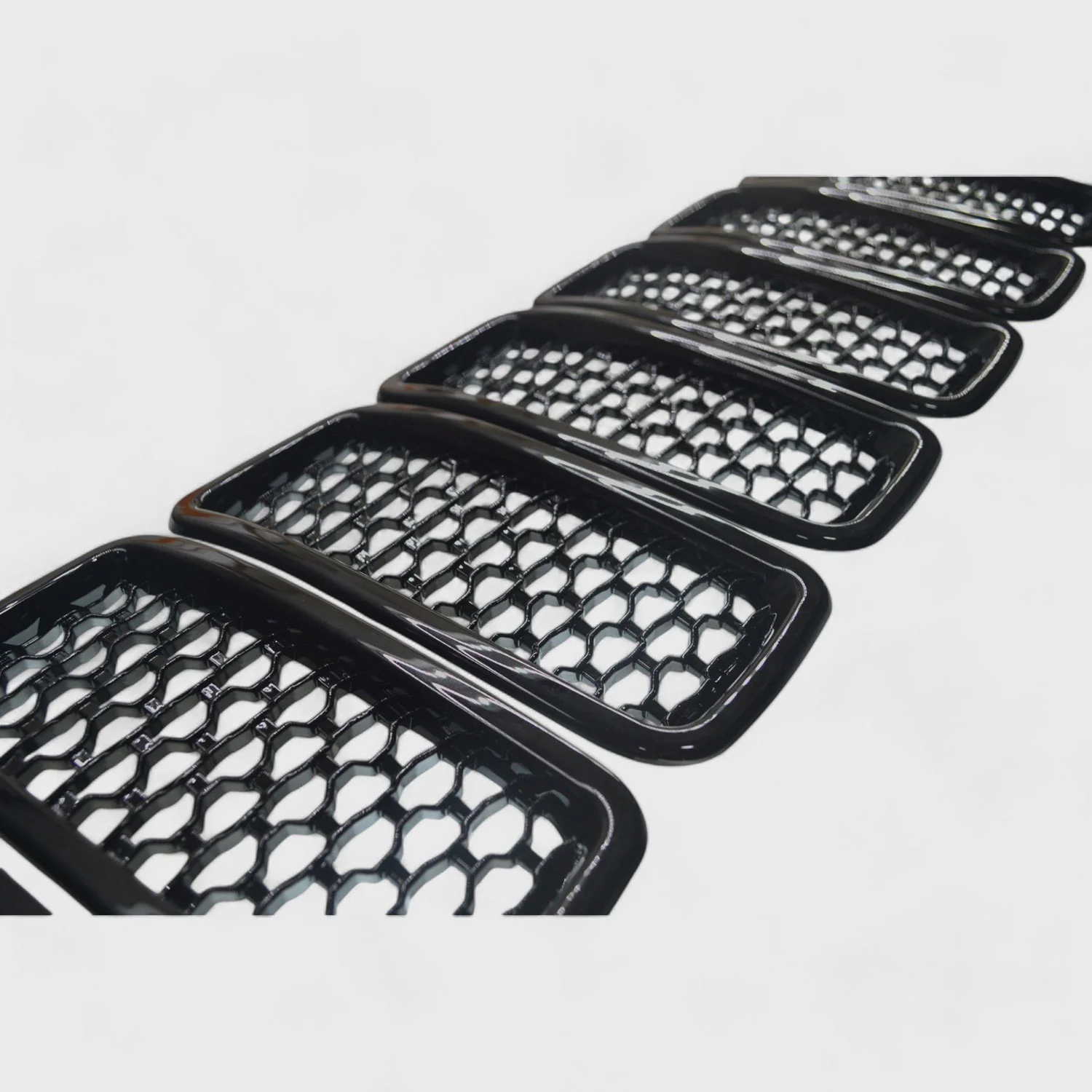 2020-2024 Jeep Renegade Grille Overlay Gloss Black 7Pcs ABS Plastic - Image 2