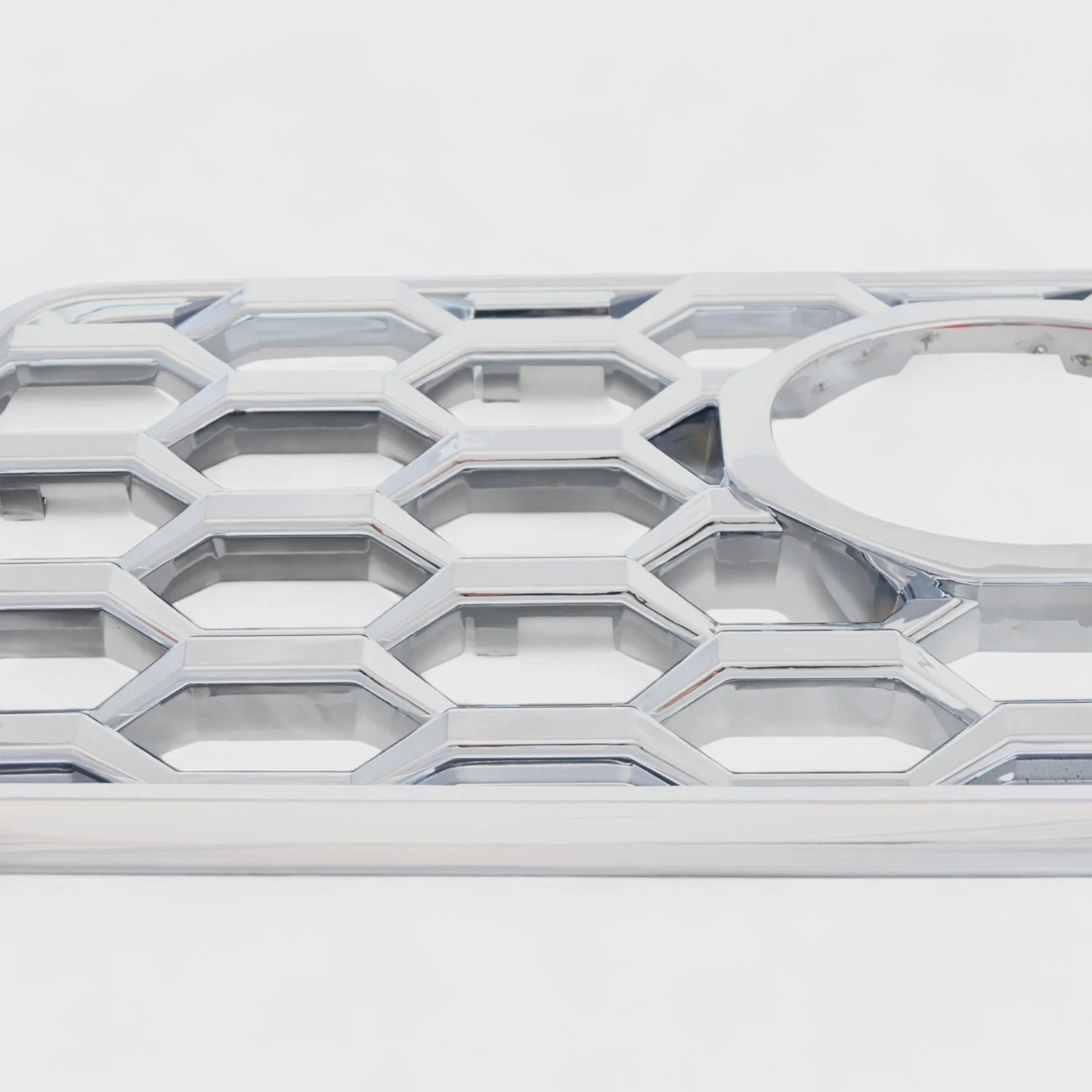 2020-2024 Toyota Tacoma Grille Overlay Chrome 1Pcs ABS Plastic - Image 4
