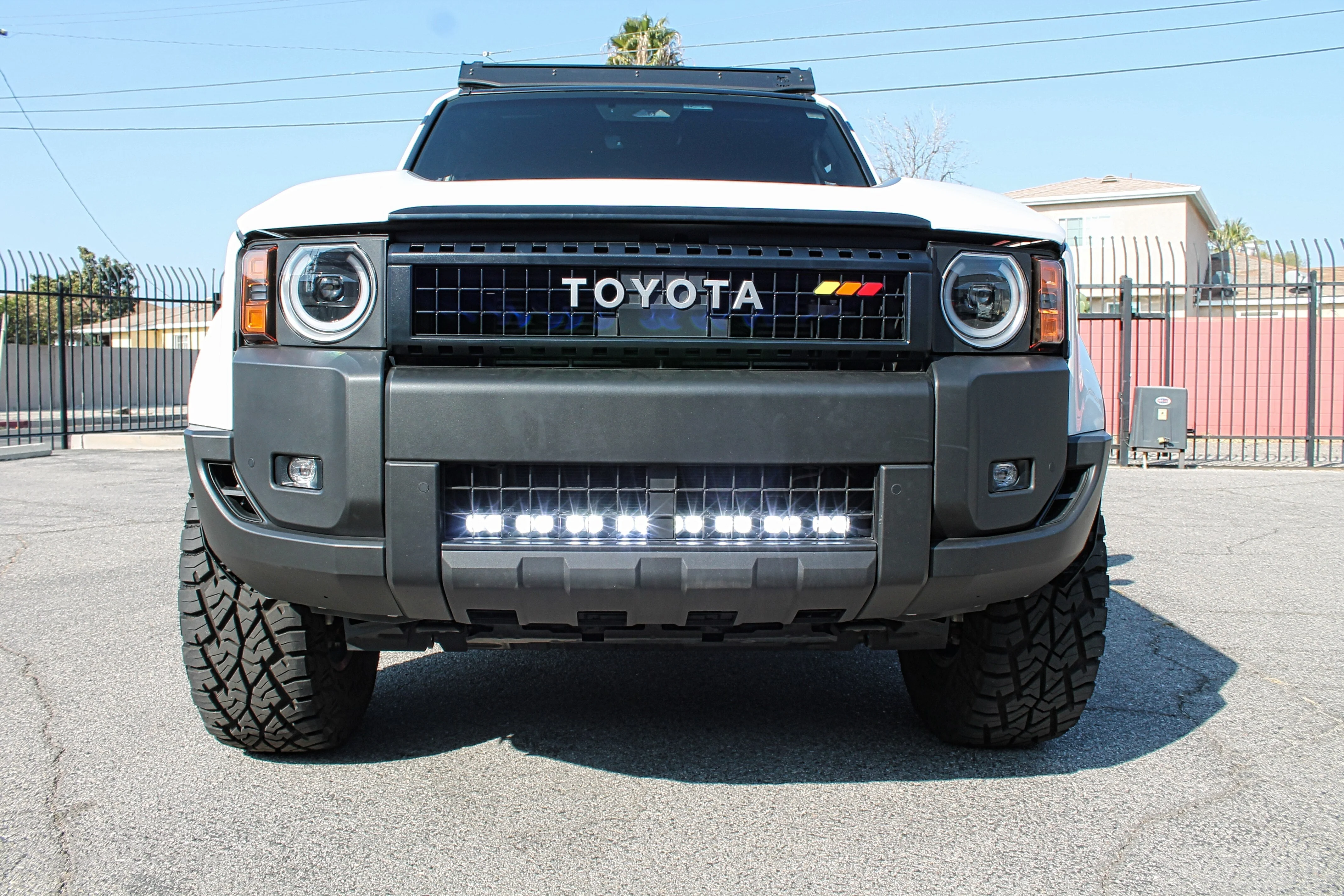 Land Cruiser light bar 2024+ PRO - Image 2
