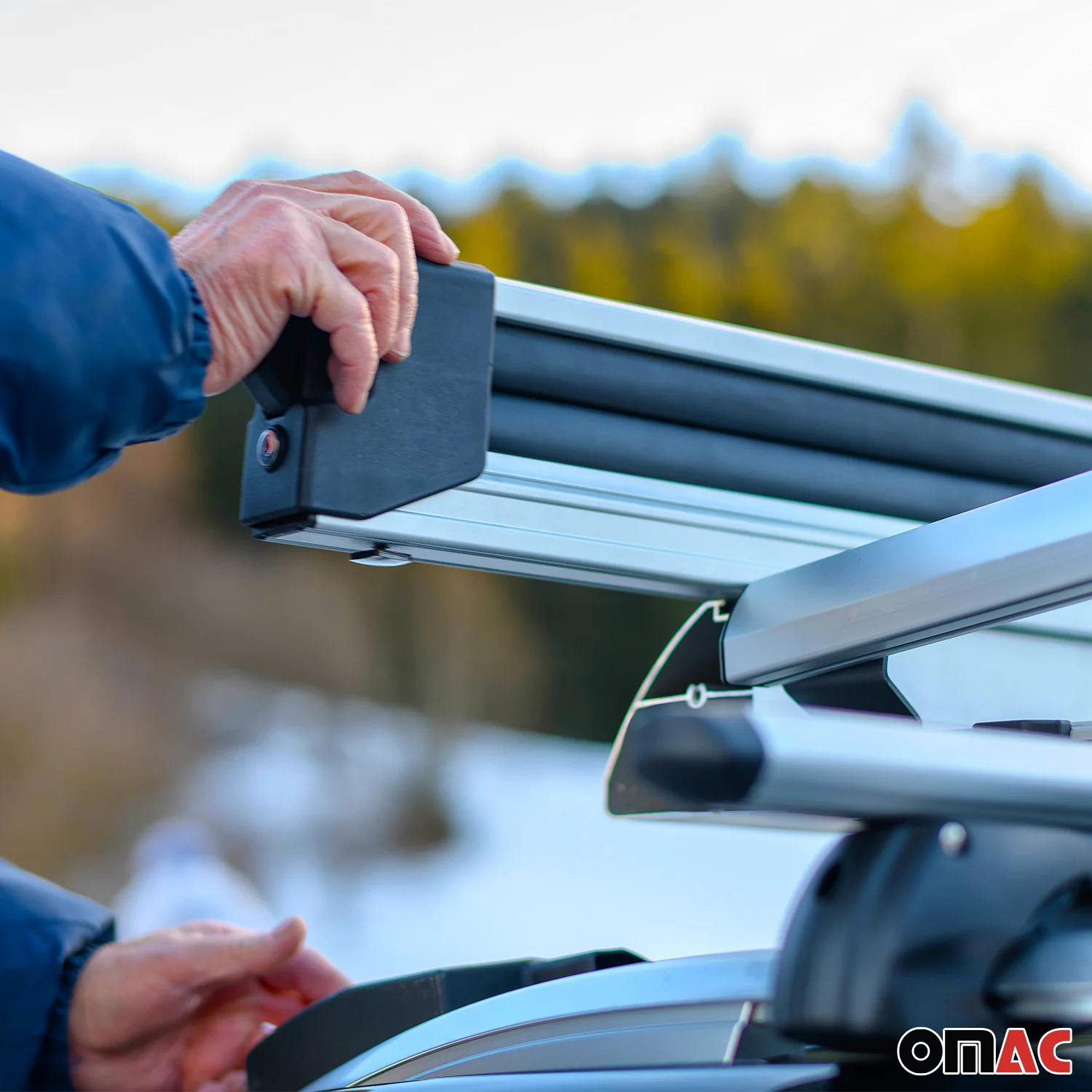 32.2" Ski Rack Snowboard Carriers Top Holder Roof Rack Lockable - Image 8