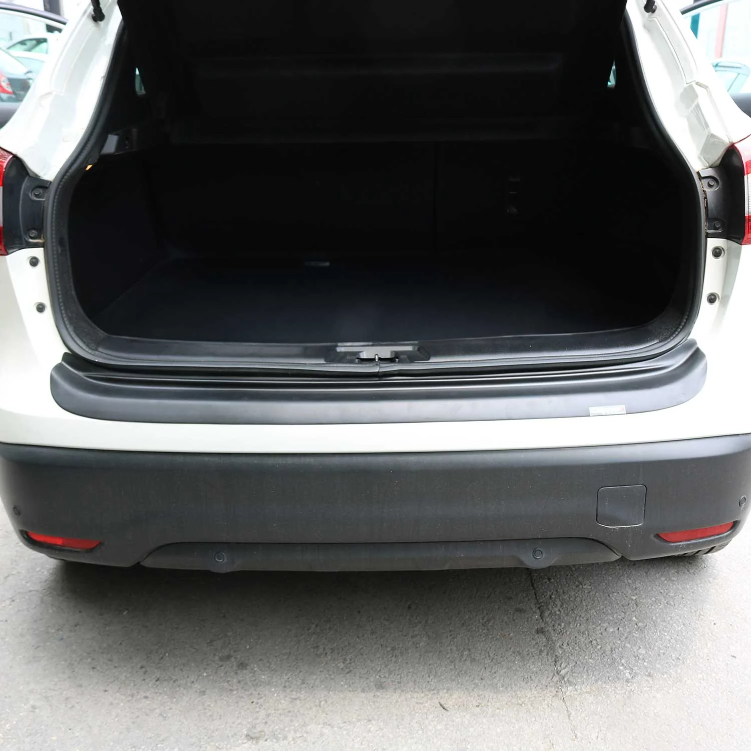 2017-2020 Nissan Rogue Sport Rear Bumper Guard Plastic Black
