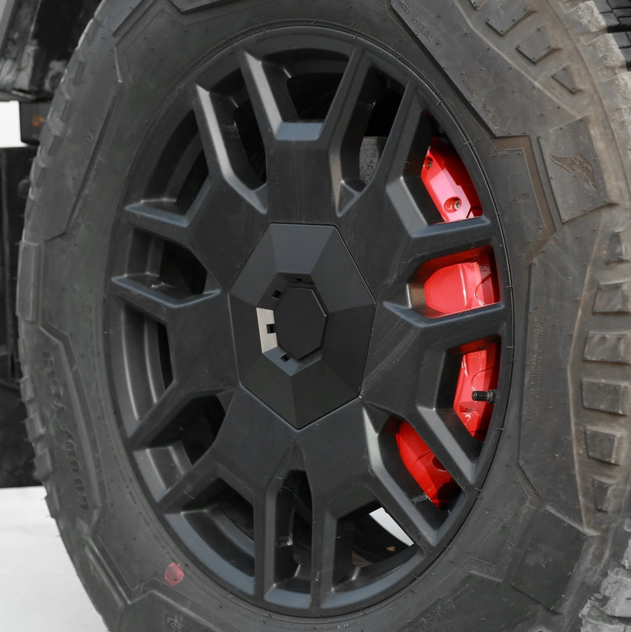 Tesla Cybertruck Wheel Center Cap Set