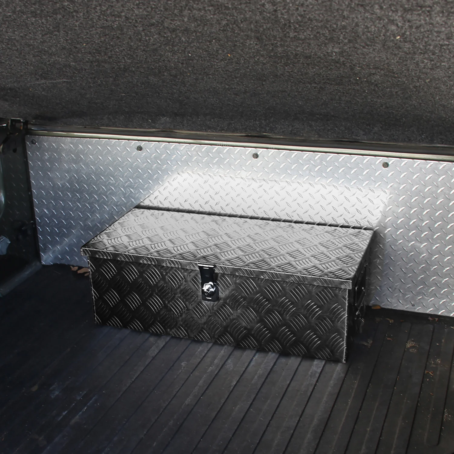 Universal 30" Heavy Duty Black Alu Truck Tool Box w/ Side Handles Lock & Keys - Image 9